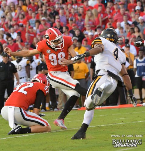 Rodrigo Blankenship (98) with the kick and Cameron Nizialek (92) with the hold - UGA vs. Appalachian State - Saturday, Sept. 2, 2017
