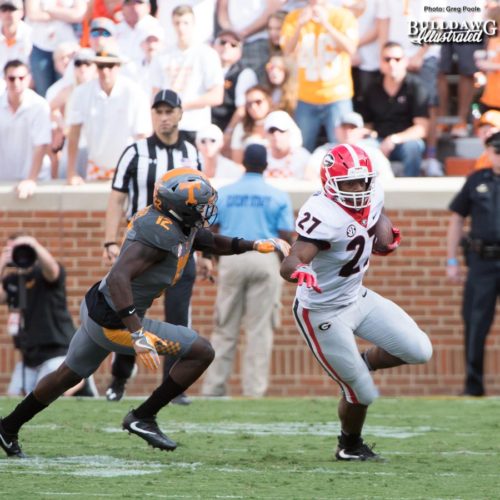 Georgia TB Nick Chubb (27) out runs Vols' DB Emmanuel Moseley - 2nd quarter, UGA vs. Tennessee - Saturday, Sept. 30, 2017