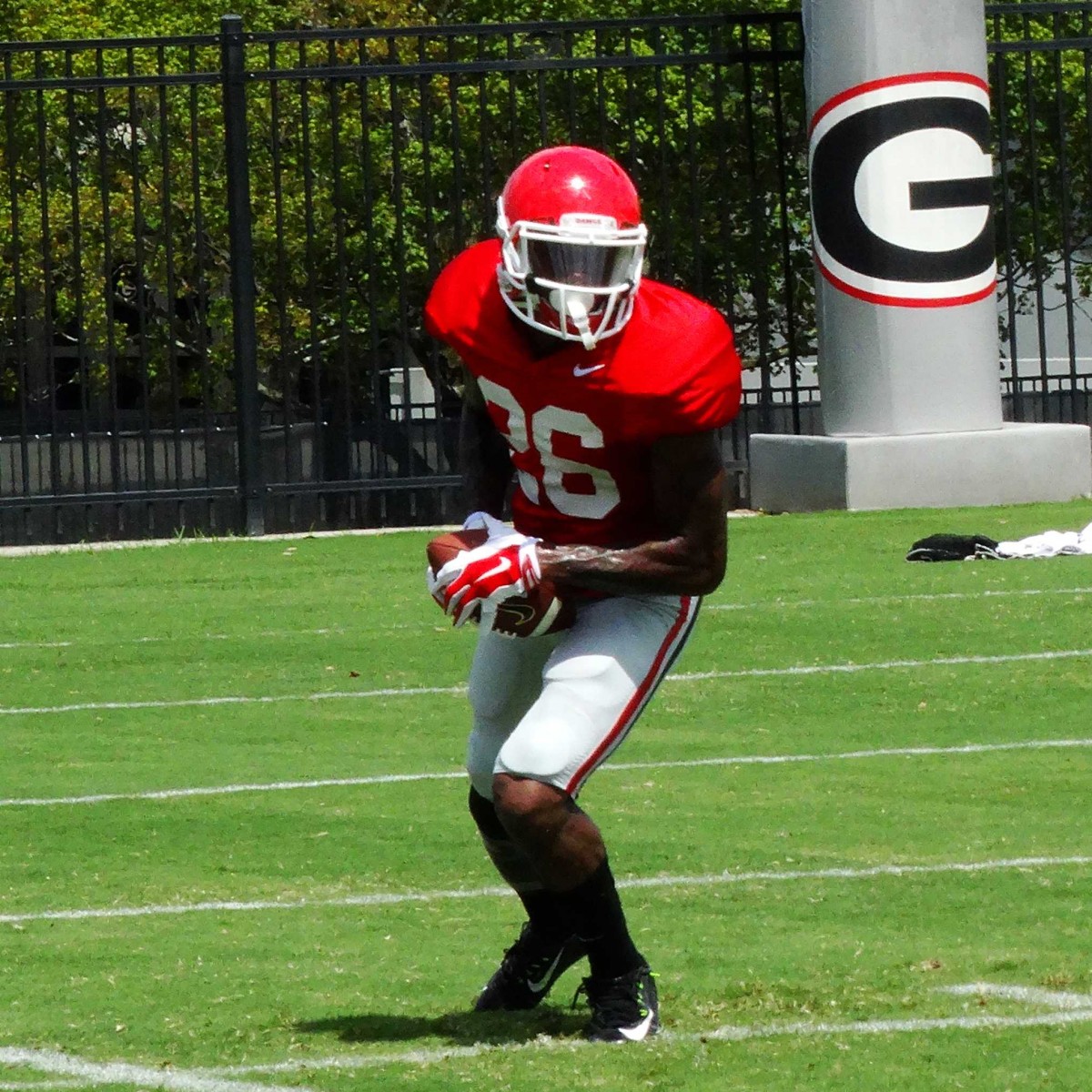 Malcolm Mitchell catches pass during wide receiver drill