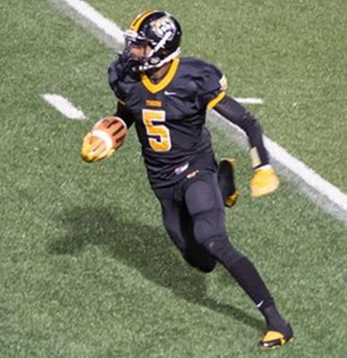 Jaylen Harris - 2017 WR - Cleveland Heights High School, OH (Photo courtesy of CHUH.org)