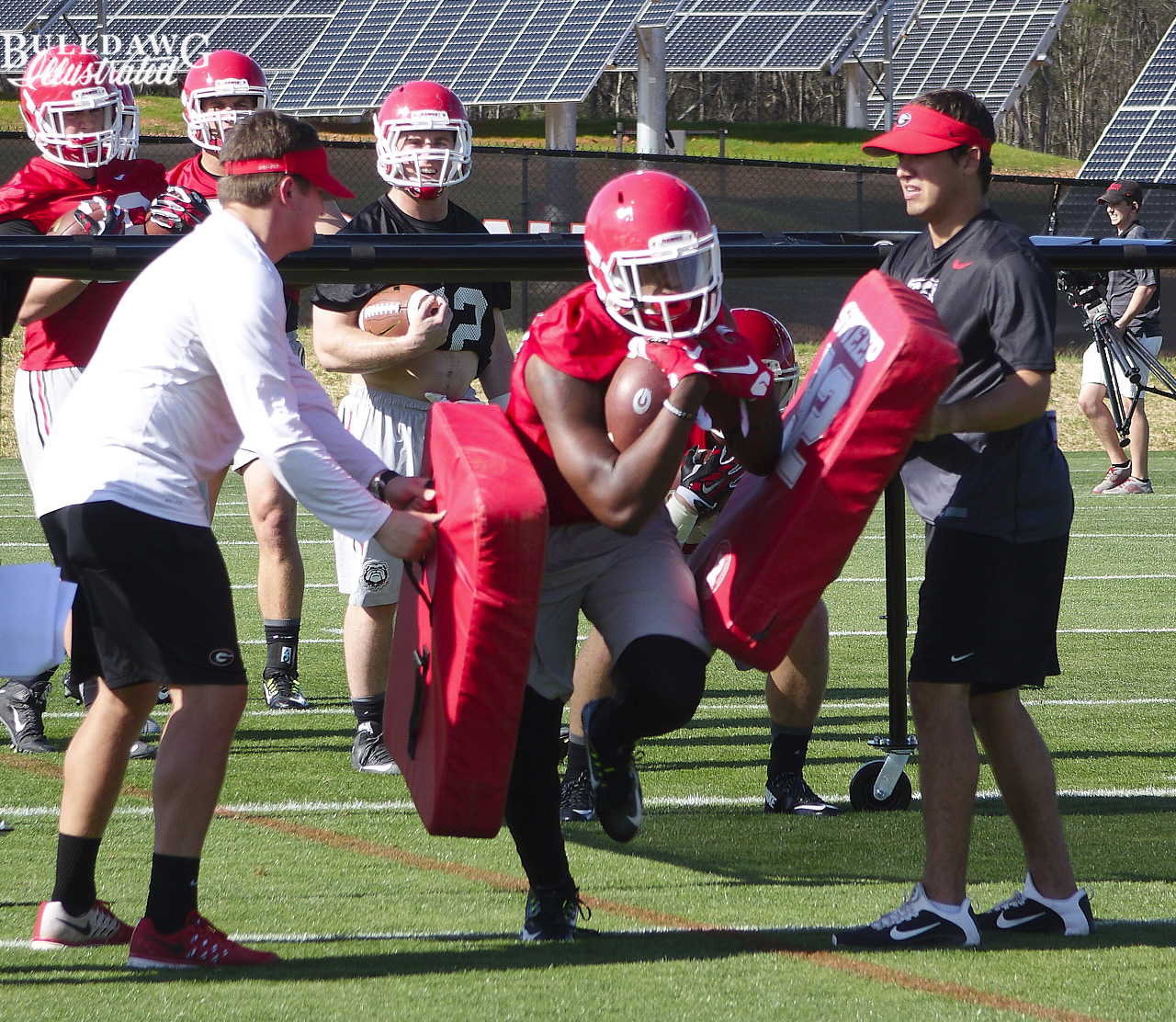 Tae Crowder during ball security drill