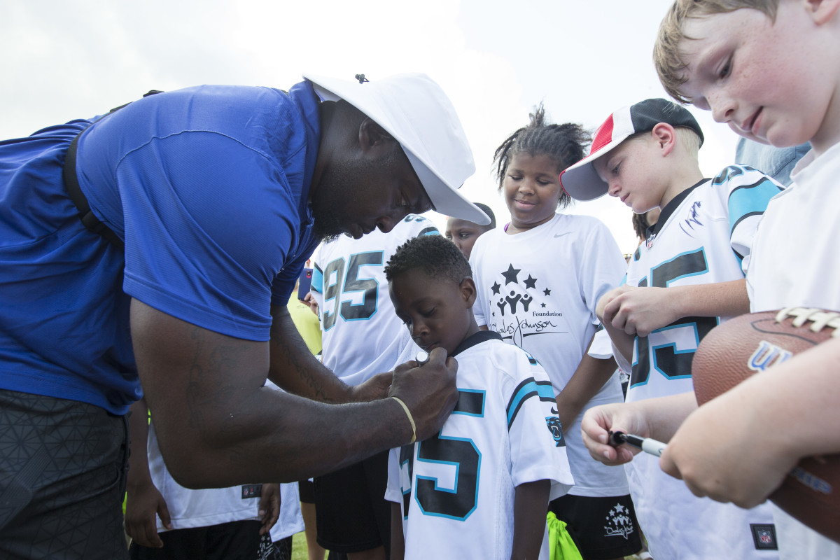 during the 4th Annual 2015 Charles Johnson Foundation Sports Academy on Friday, June 19, 2015, in Hawkinsville, Georgia. (AP Photo/Paul Abell)