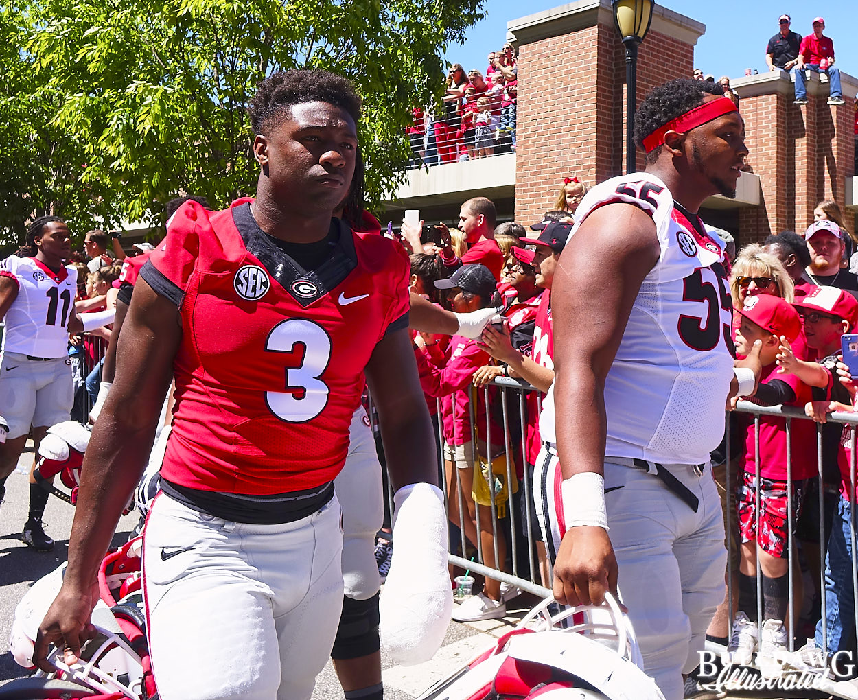 Roquan Smith (3) and Dyshon Sims (55)