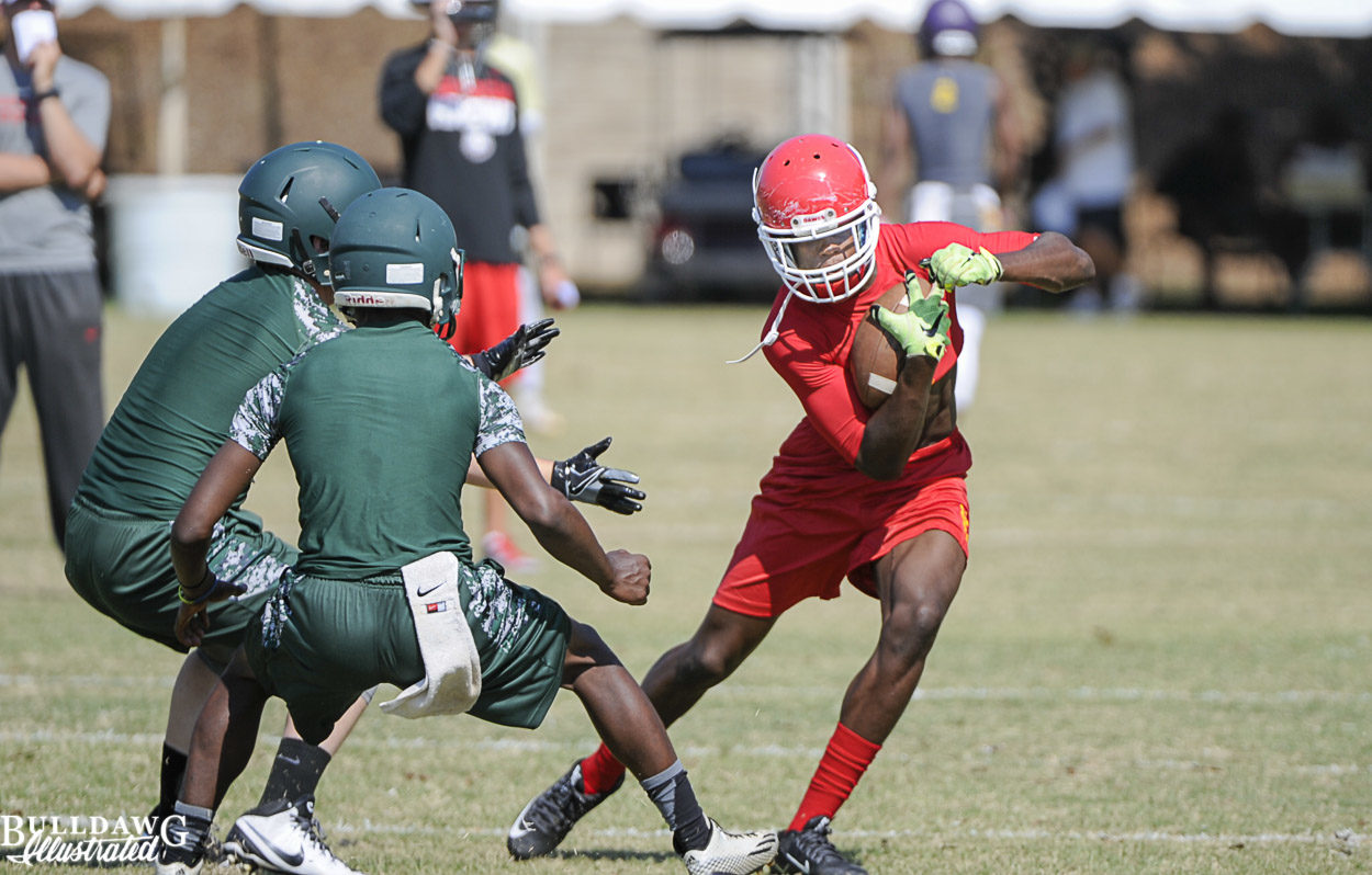 Jerry Jeudy cuts to avoid being tagged