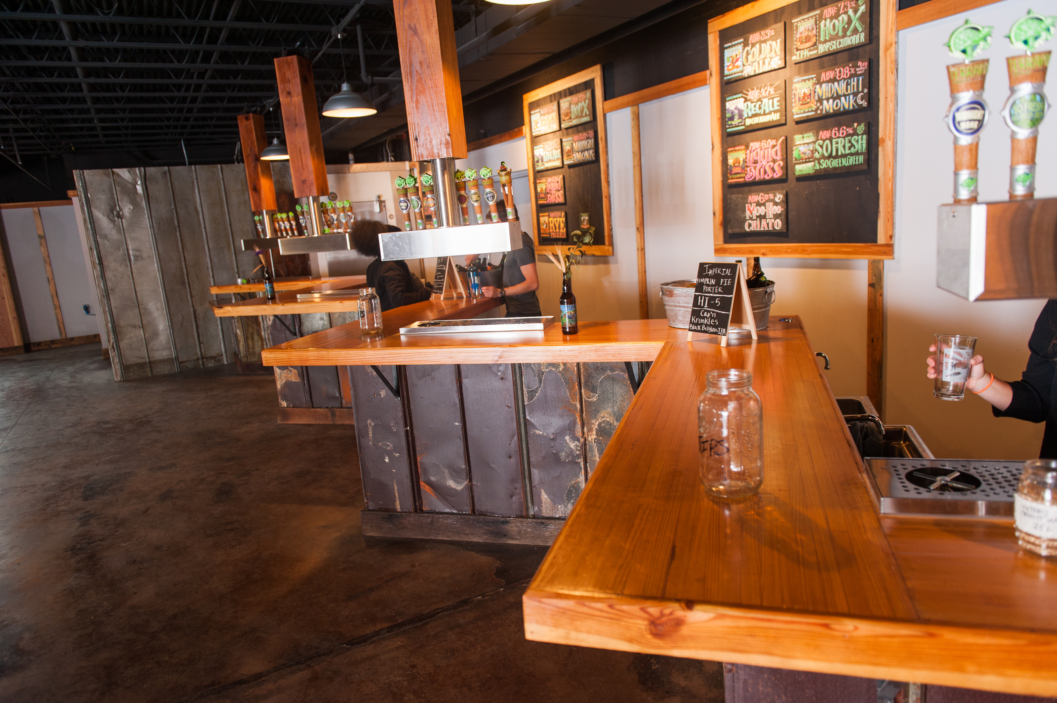 terrapin-beer-company-tasting-stations-credit-anne-yarbrough