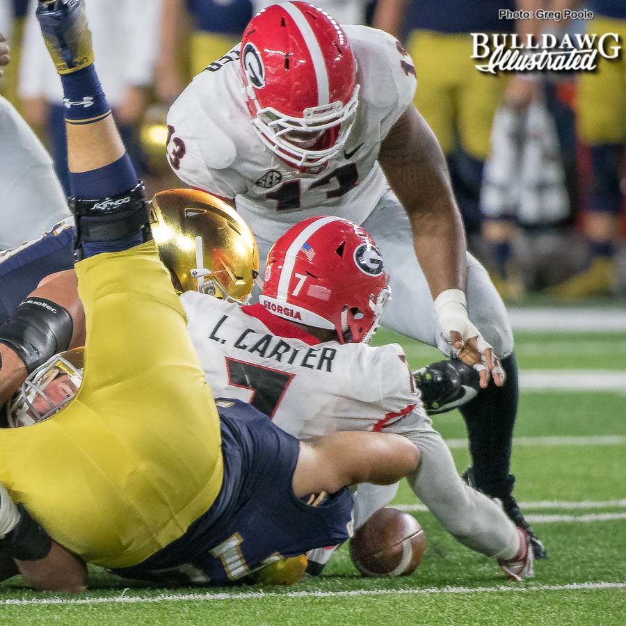 Lorenzo Carter finds the game-clinching fumble caused by Davin Bellamy – Georgia vs. Notre Dame 2017