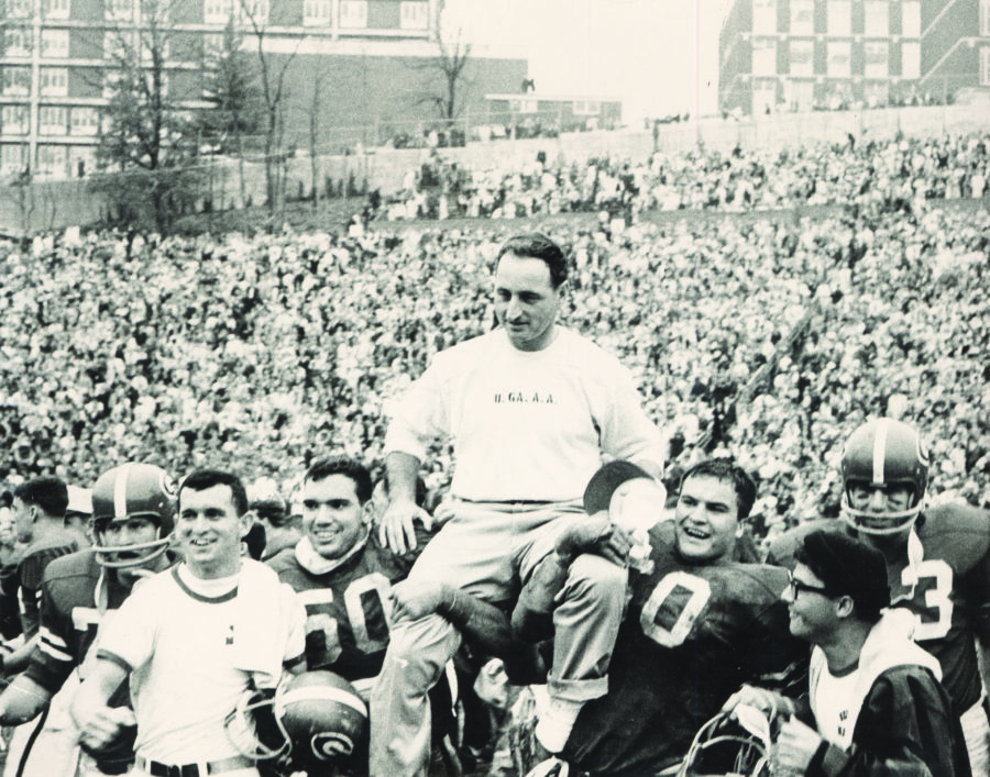 Vince Dooley with 1964 Georgia football team