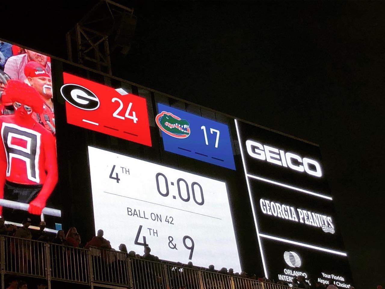 Georgia on top of Florida 24-17, Photo by Lance McCurley